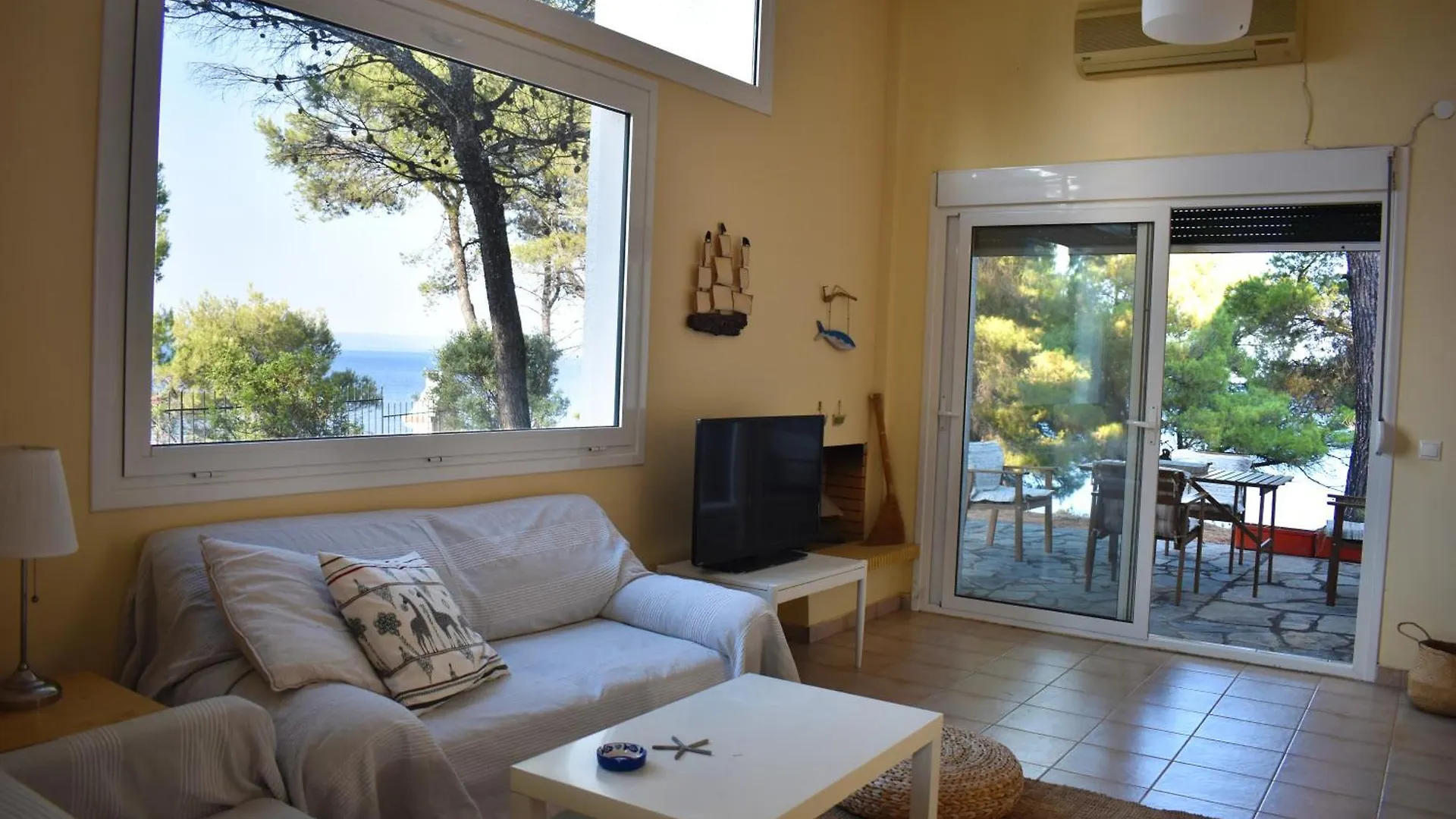 Holiday home House In Pines In Front Of The Sea Villa Vourvourou Greece