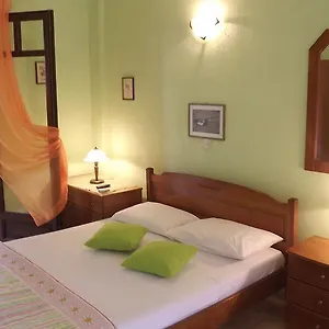  Apartment Pefka &